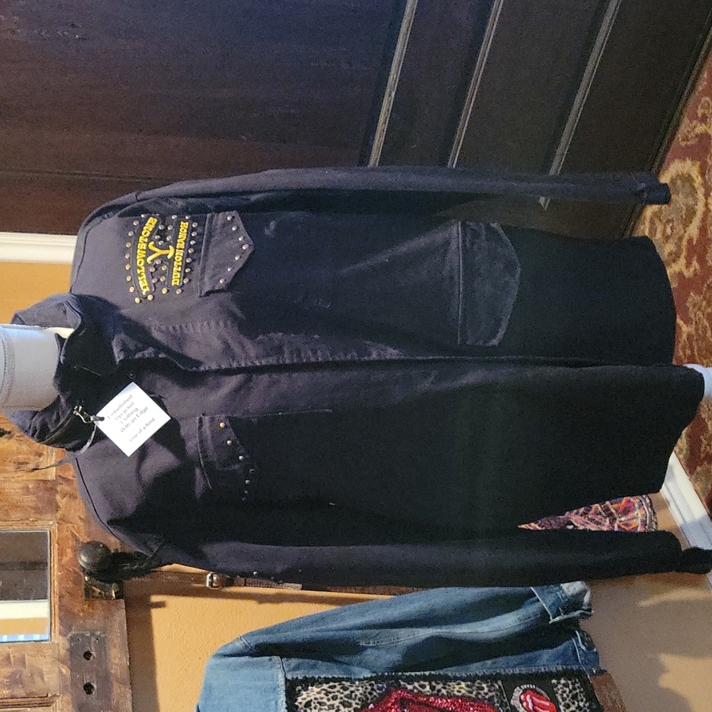 Black Yellowstone Dutton Ranch Jacket - image 5